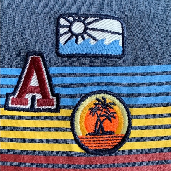 Crop top - Picture 3 of 4